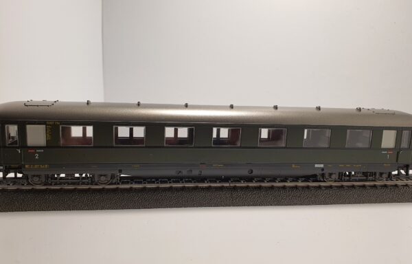43229