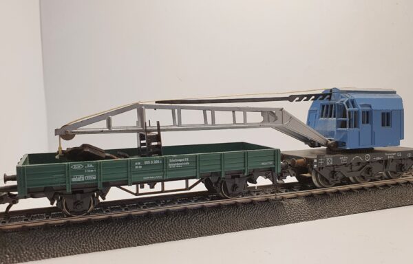 4611 + 4471