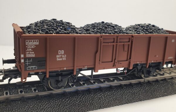 46058