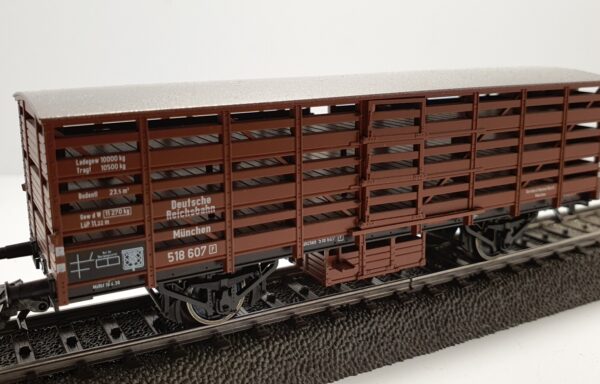 46162