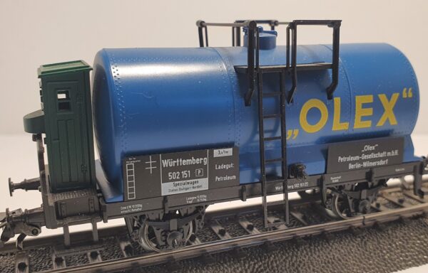 4675