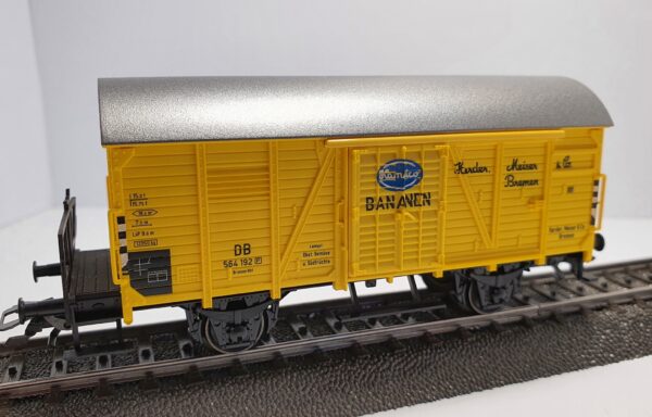 48759