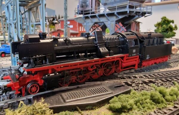 37040