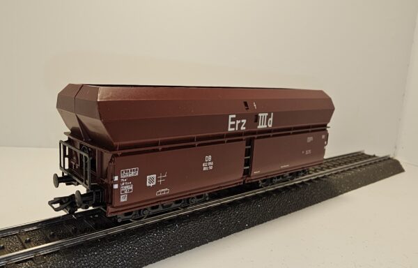 4624