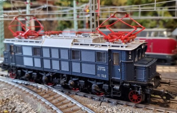 37064